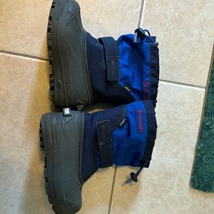 Columbia kids snow boots used once only